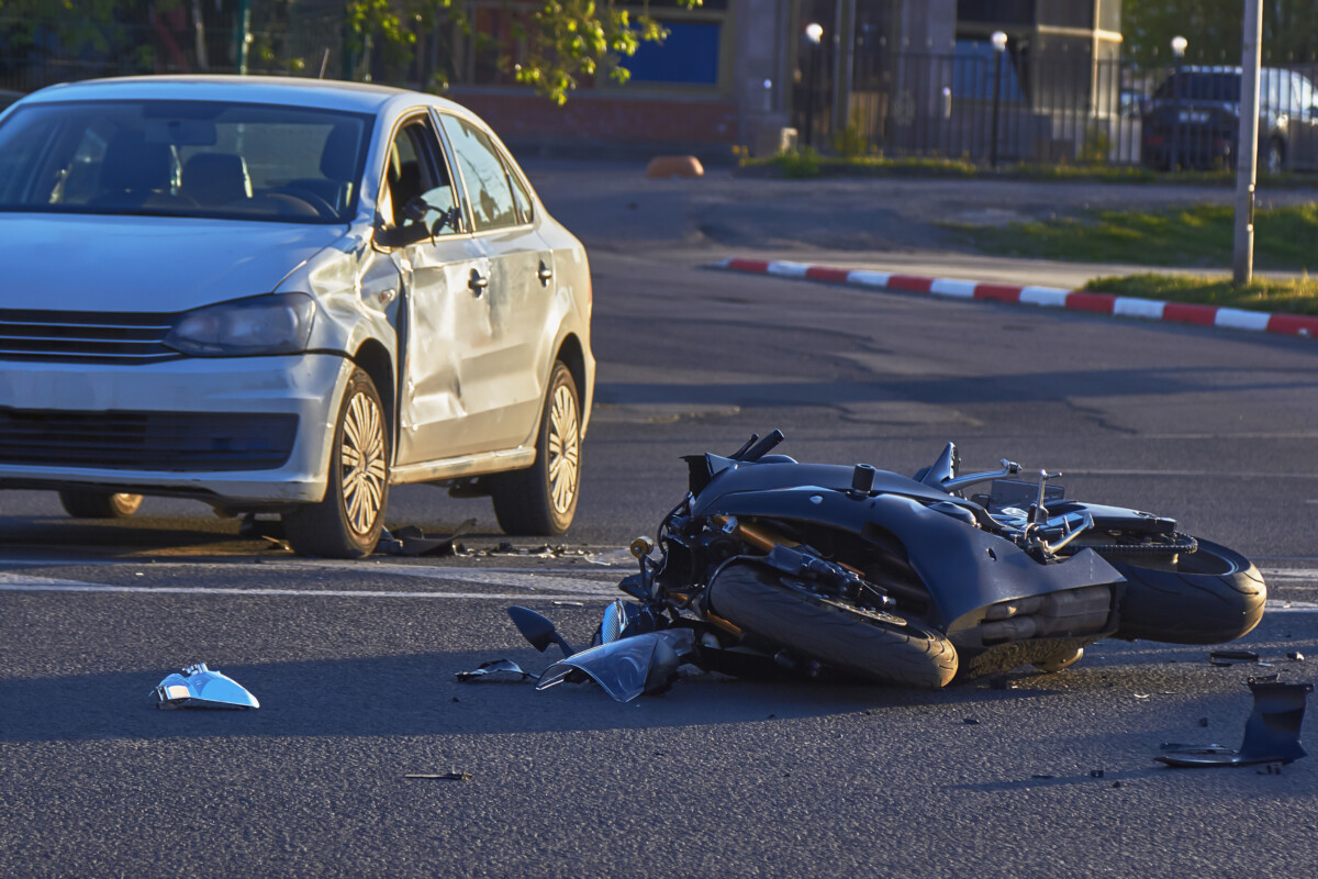 Greenwood crash: 16-year-old dead, teen injured in Greenwood car crash